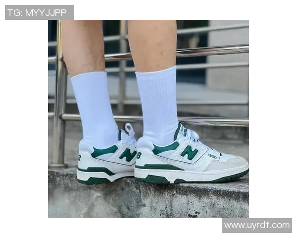 足球球星球袜穿搭揭秘 从舒适性到个性化的时尚演绎